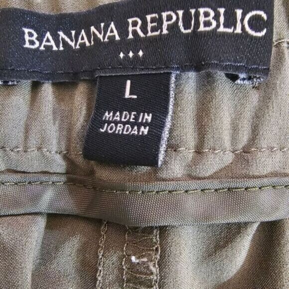 Banana Republic Lightweight Pants In Olive Green - Size L - Picture 2 of 8